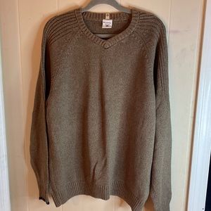 Columbia Men’s V-Neck Sweater